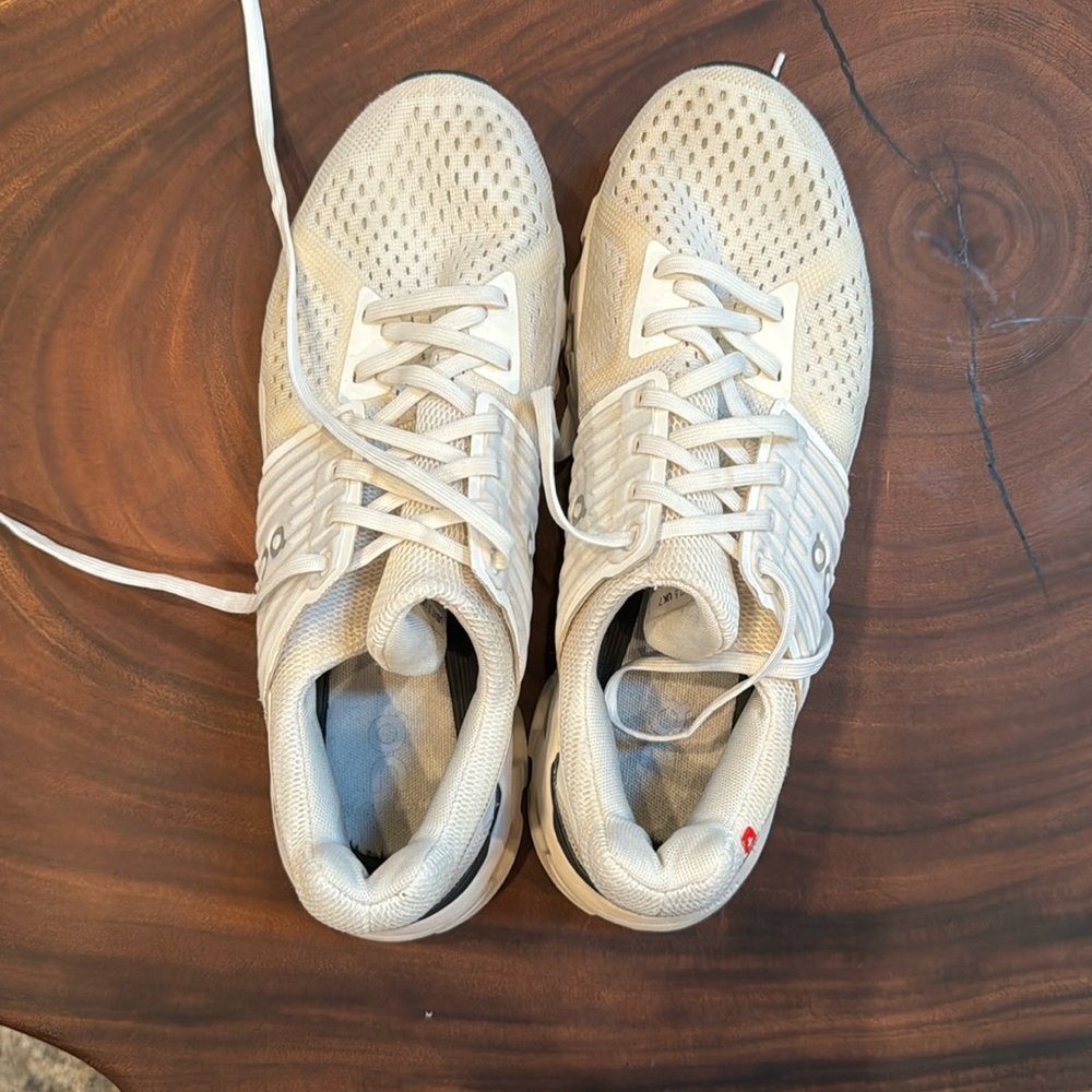 on cloud tennis shoes